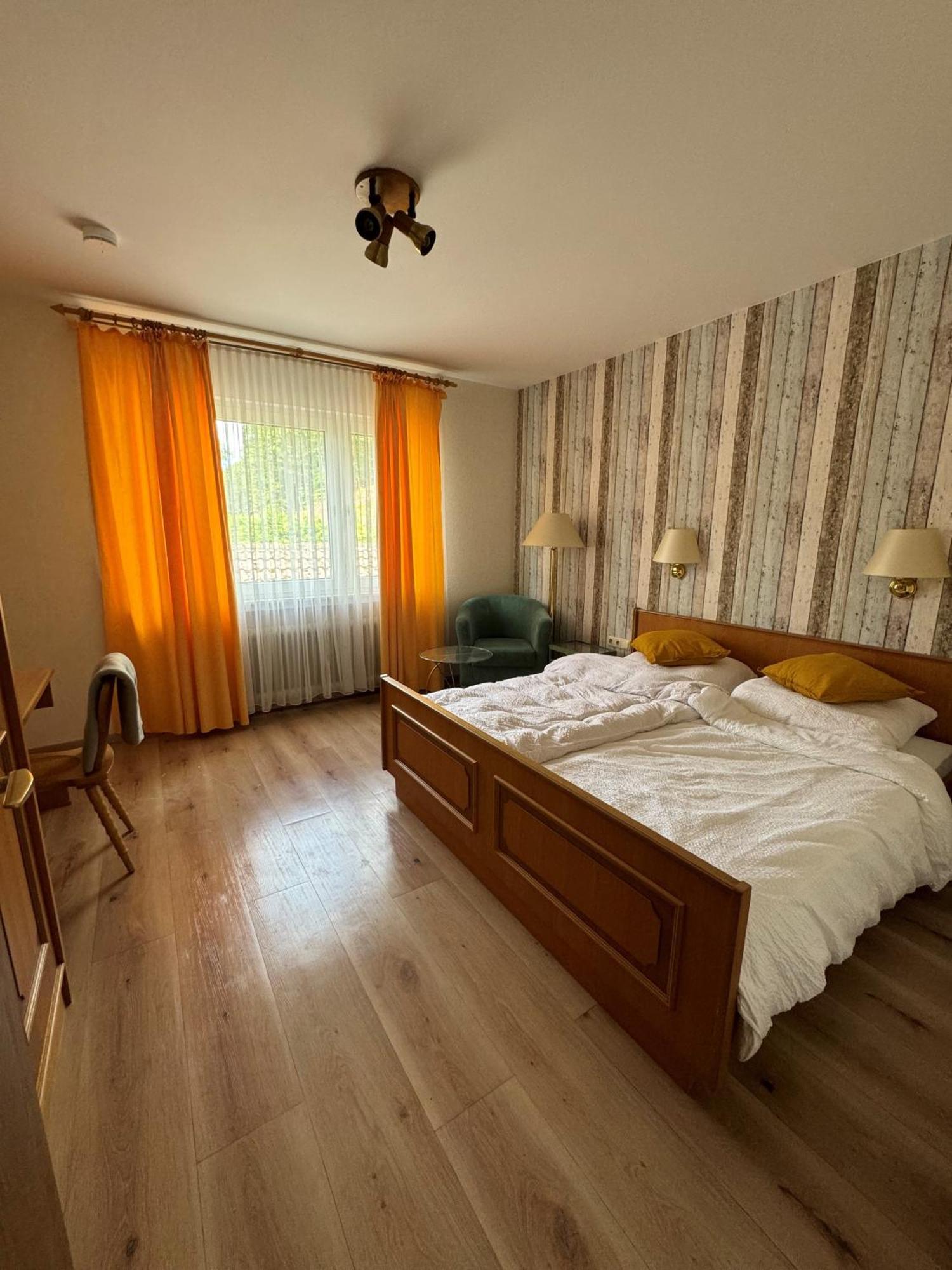 Hotel Zur Muehle ايزيرلون الغرفة الصورة